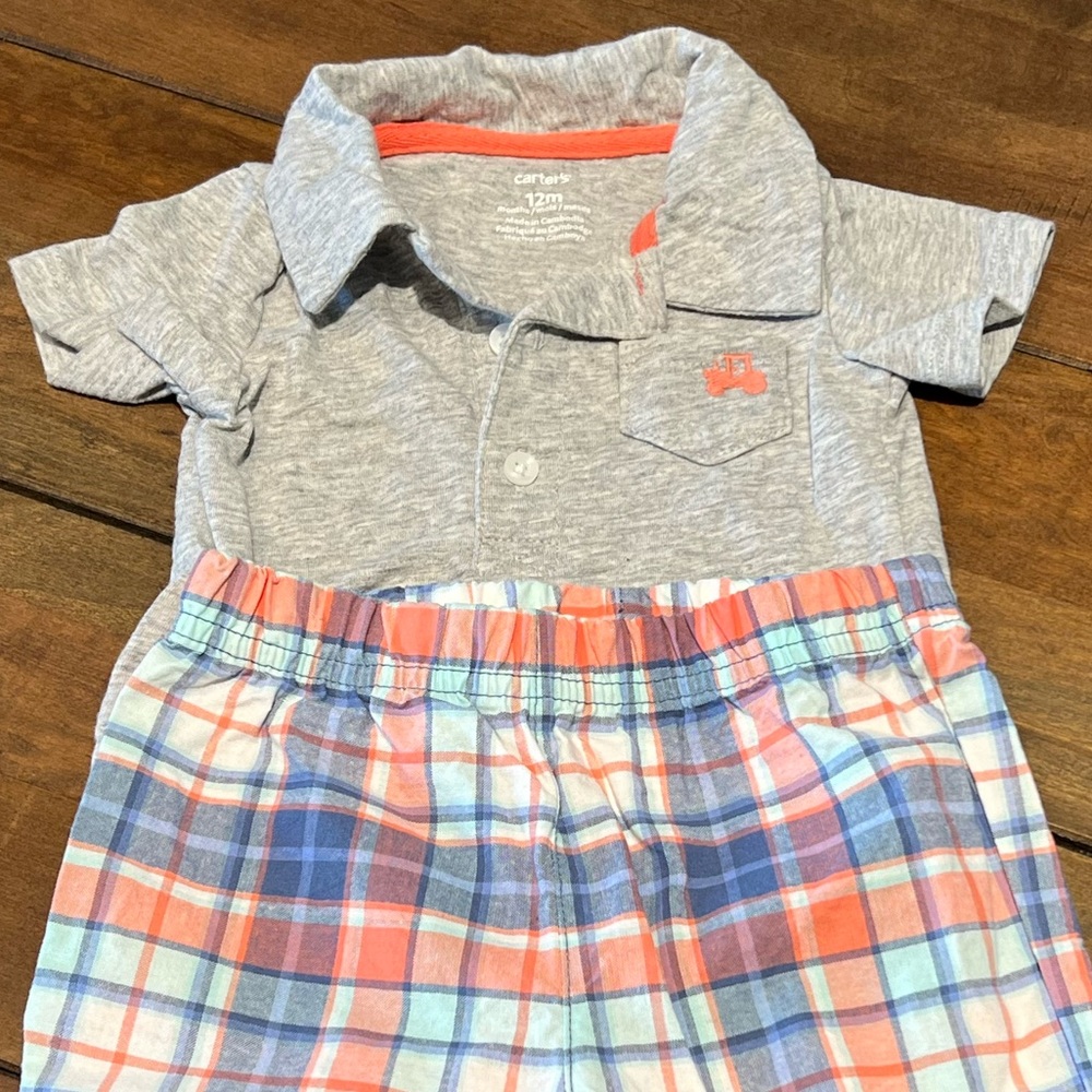 EUC Carter’s Spring Shorts Set - Picture 2 of 4